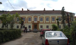 scoala-lucian-blaga-ocna-mures-2014